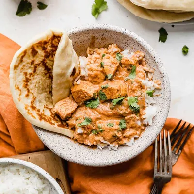 Butter chicken with naan